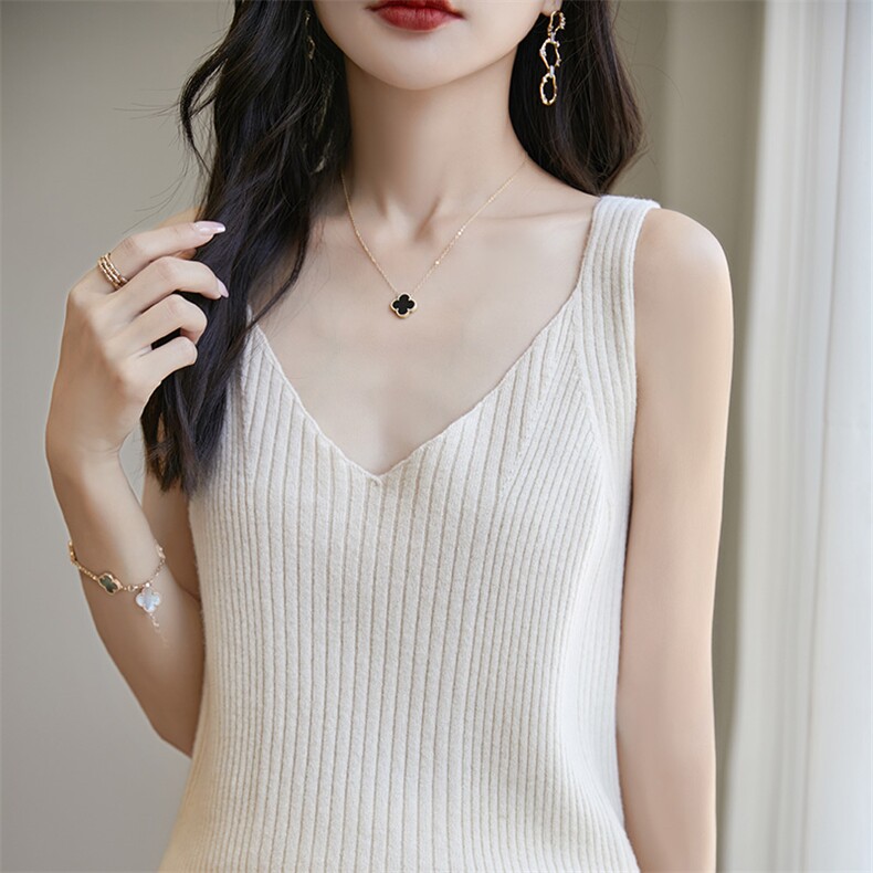 时尚V领针织吊带背心女夏季新款修身显瘦无袖打底衫内搭上衣,女装背心吊带,宏杨羊绒