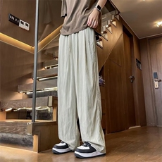 灰绿色