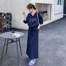 藏青色V领卫衣半身裙套装女2025秋季新款巨好看超火高级感两件套，女装套装/套裙，2C090