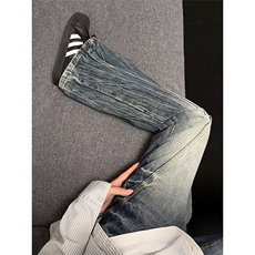 蓝色