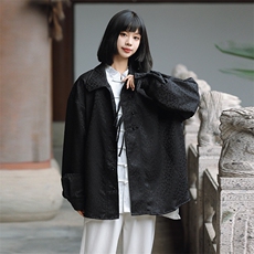 黑色