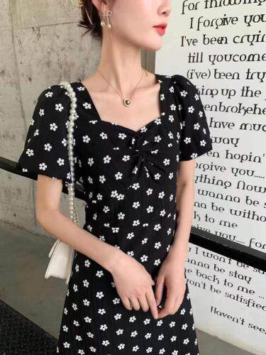 2021年夏季新品梅花印花连衣裙，女装连衣裙，圣伊敏