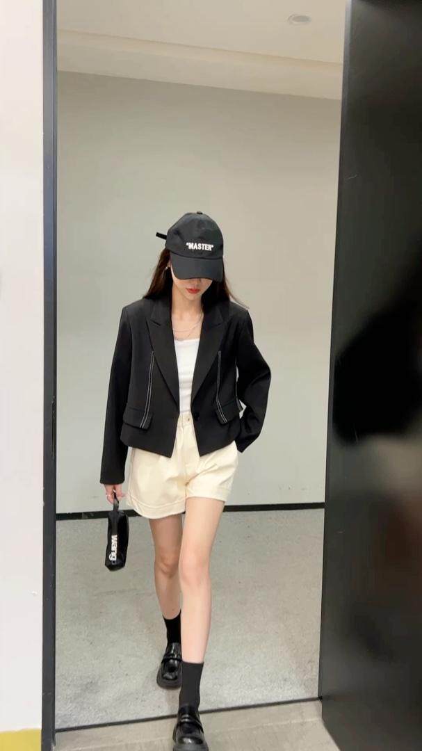 百搭短款西装外套爆单款，女装西装，XIMO 熙茉