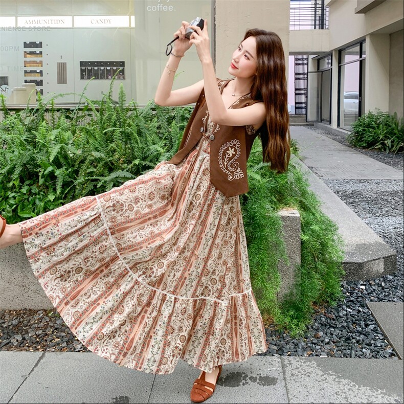 度假风马甲吊带裙套装女2025夏季新款设计感拼色印花长裙两件套图片