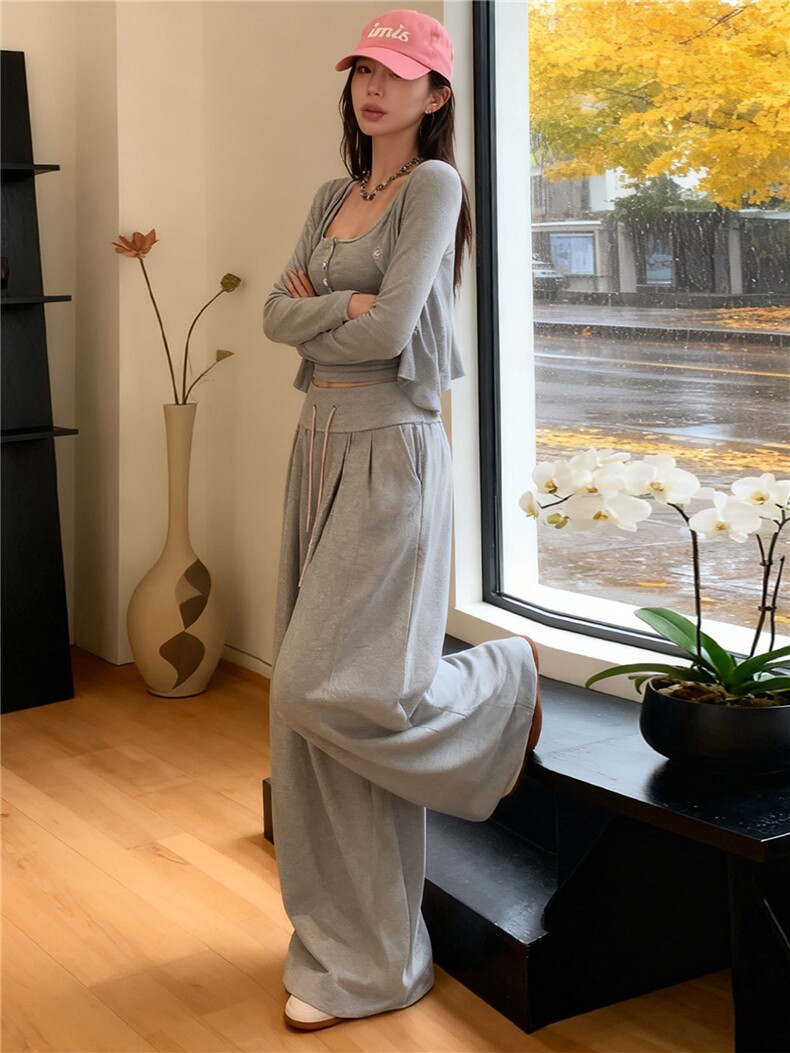 春季新款时尚慵懒风套装软糯短款开衫上衣内搭吊带阔腿长裤三件套,女装套装/套裙,江南