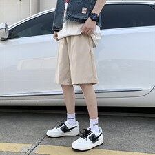 米白色