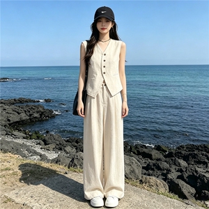 法式高级感气质减龄套装女夏季新款宽松简约无袖上衣长裤两件套潮图片