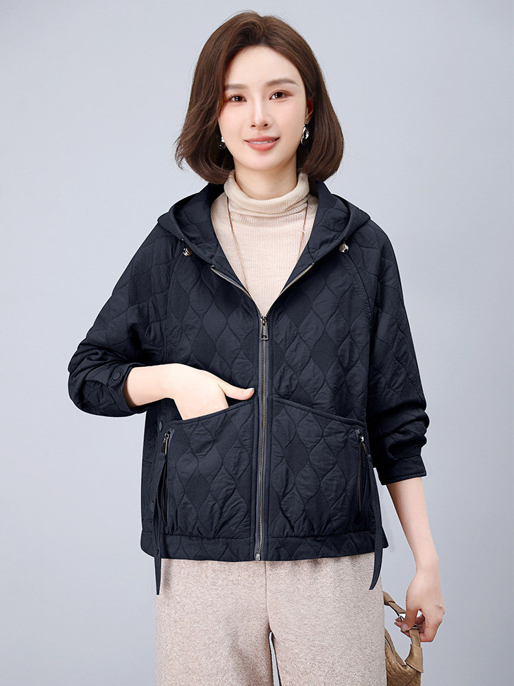2025秋装新款宽松休闲显瘦简约连帽外套,女装短外套,雪樱依海
