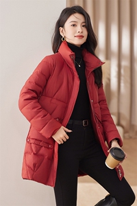 羽绒服女中长款2024冬季新款时尚妈妈宽松休闲白鸭绒加厚保暖外套图片