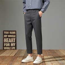 九分深灰色
