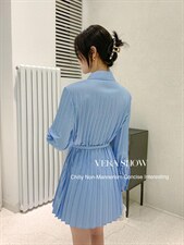 百褶衬衫连衣裙设计师款，女装衬衫，秀薇拉