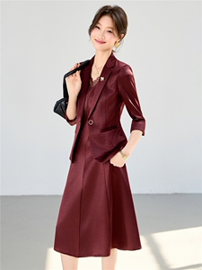 2026春装新款高品质气质中袖西装外套+V领连衣裙两件套女图片