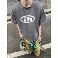 深灰色
