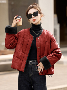 2024年冬季白鸭绒短款羽绒服图片