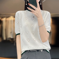 白色