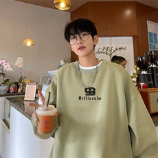 豆绿色