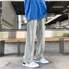 泥土黄色