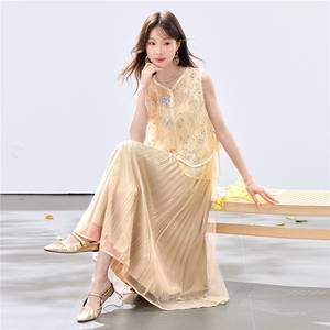 夏季新款现货！2026新中式重工洋气百搭款马甲+百褶半裙两件套女图片