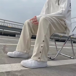 2025春夏季新款直筒裤男潮牌嘻哈设计开叉排扣裤纹理美式运动裤子图片