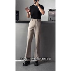 卡其色