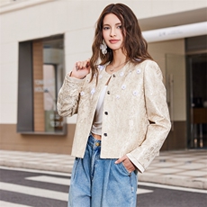 2025春转新款短袖宋锦提花短款法式手工钉珠短款外套，女装短外套，2C091