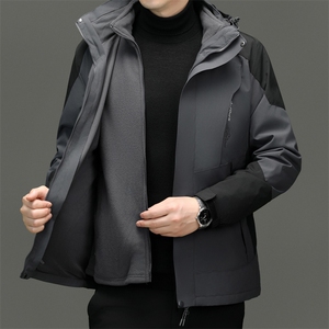 2026冬中年休闲户外三合一登山服春秋新款可拆卸连帽男士夹克外套图片
