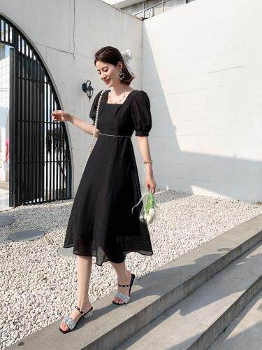 韩版连衣裙，腰节珠珠设计，后背蝴蝶结美，女装连衣裙，贻思茗