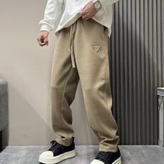 卡其色