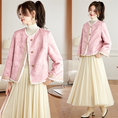 现货~2025年冬季双面穿皮毛一体guo风镶砖提花侧插口袋加厚外套，女装羊羔毛/颗粒绒，新依时派