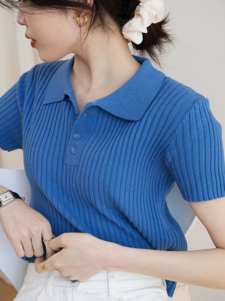 2025简约克莱因蓝冰丝针织短袖polo衫显瘦减龄上衣,女装T恤,湘姗