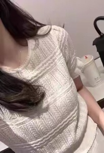 温柔风甜美减龄镂空短袖针织衫女夏季修身收腰短款正肩t恤上衣图片