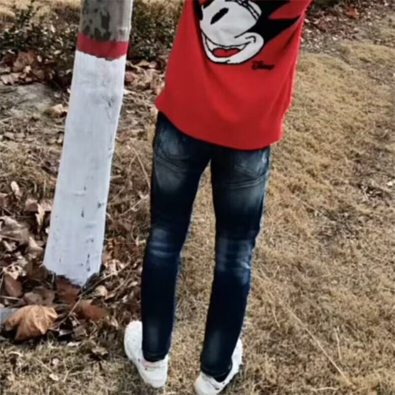 新款欧美潮牌牛仔裤男款创意刺绣破洞补丁青少年修身小脚直筒男裤,男装牛仔裤,星座506A