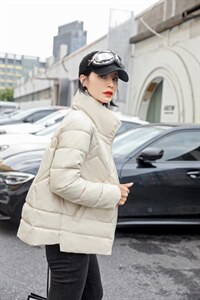 现货羽绒服图片
