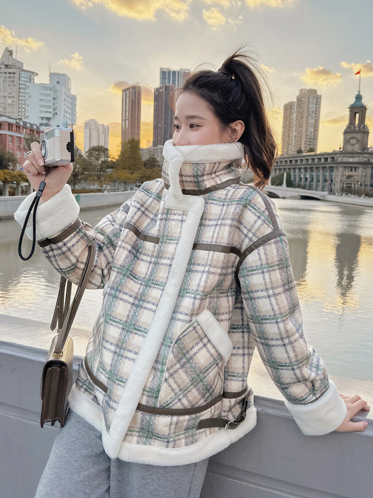 现货数据25年新款格子火焰复合皮毛一体外套女182A-8328P190K268,女装皮草,浙宝182A