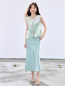 夏季新款现货！2026新中式拼接款重工刺绣马甲+珍珠吊带裙套装女图片