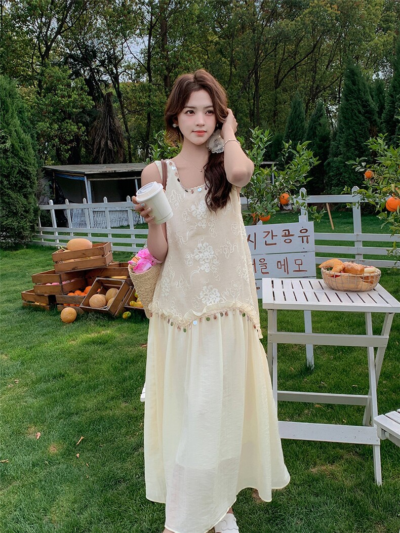 法式蕾丝刺绣米白色无袖亮片拼接连衣裙女2025夏季新款设计感长裙,女装连衣裙,莘蕾