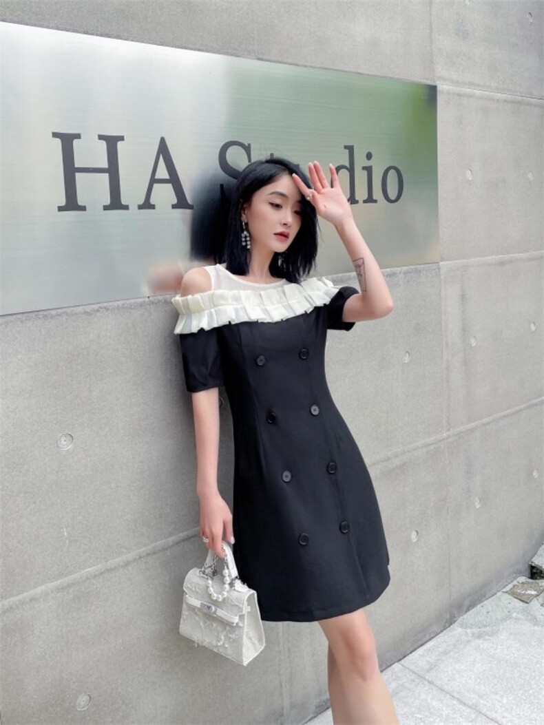 法式高级感镂空露肩甜美泡泡连衣裙，女装连衣裙，天使公主