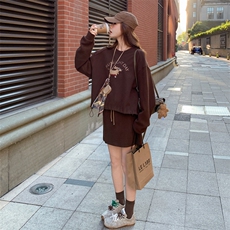 卡通印花卫衣套装裙女2025秋季新款复古宽松减龄小个子短裙两件套，女装套装/套裙，2C317
