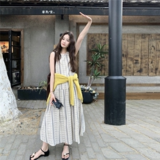 波西米亚度假风印花连衣裙女2025夏季新款法式复古气质无袖背心裙，女装连衣裙，2C159