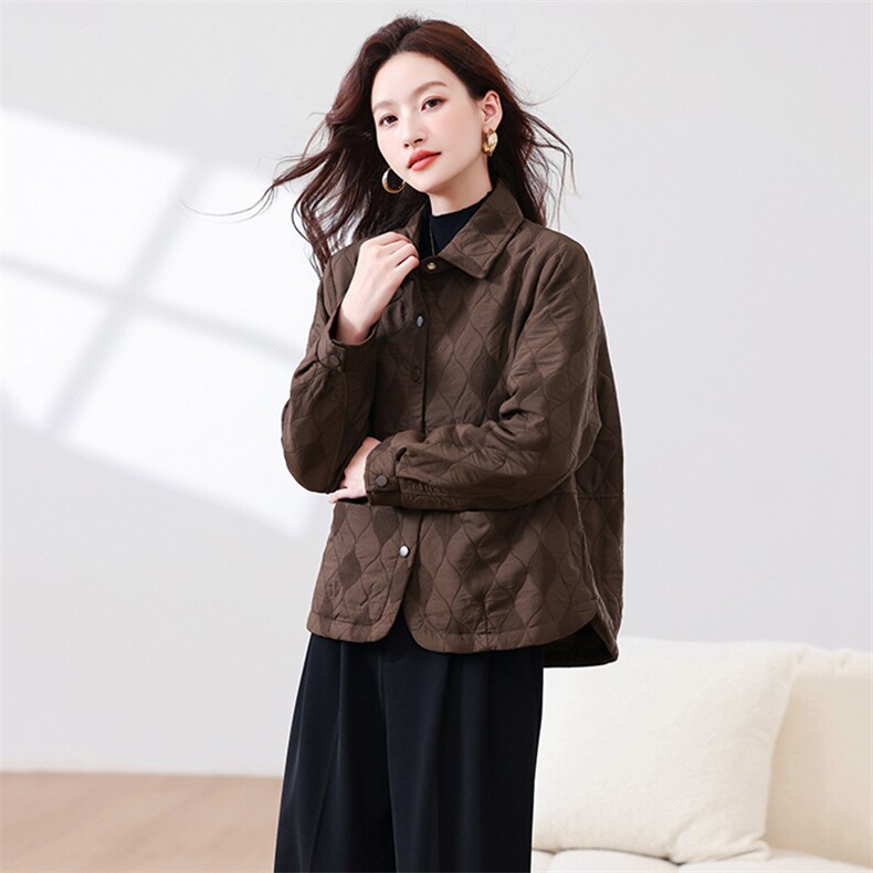 妈妈装菱格夹棉外套女2025秋季新款时尚轻薄气质休闲翻领短款上衣,女装短外套,浙宝281