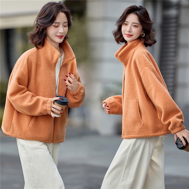 爆《现货2025冬季新款小羊羔毛休闲简约时尚外套不挑身材上身》，女装羊羔毛/颗粒绒，米莱