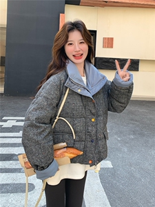 韩系灰色撞色短款羽绒服外套女冬2025新款设计保暖白鸭绒气质外套图片