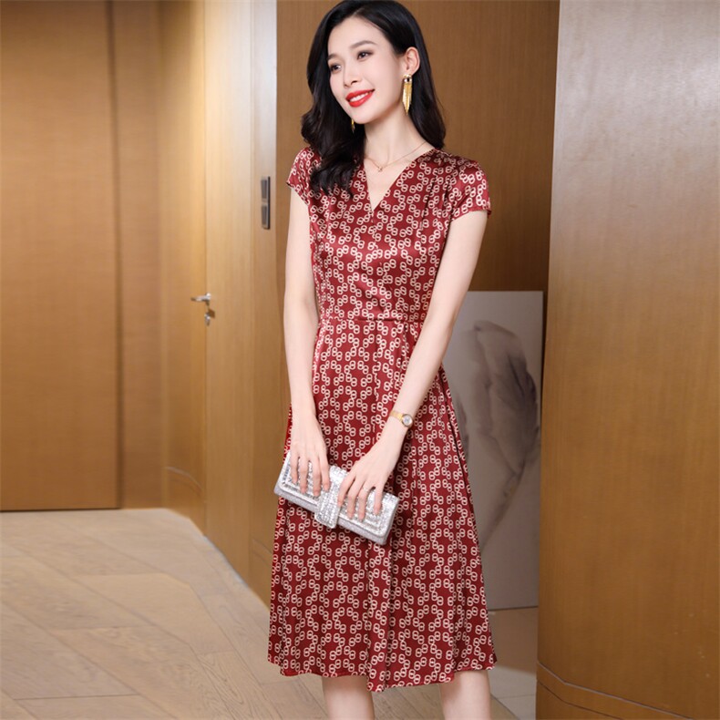 杭州大牌真丝连衣裙女夏2025年新款小个子中年妈妈高端桑蚕丝裙子，女装连衣裙，阿舍尔精品