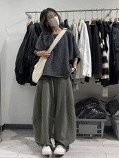 2025年秋季套头灰色卷边圆领，女装针织衫/毛衣，织己羊绒