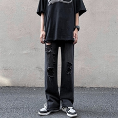 黑色
