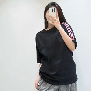 抖音得物品质二开240克宽松纯棉美式潮牌印花三条杠中性风短袖T恤图片