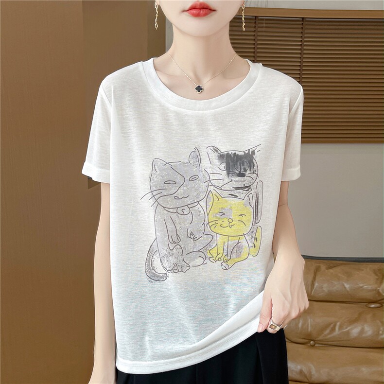 2025年夏季常规不连帽短袖宽松型通勤三只猫印花时尚百搭，女装T恤，朝贺羊绒