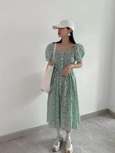 2021连衣裙小碎花，女装连衣裙，密斯倩