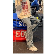 复古休闲牛仔裤男生秋季提花满印设计感直筒弯刀裤cleanfit阔腿裤，男装牛仔裤，星座1008