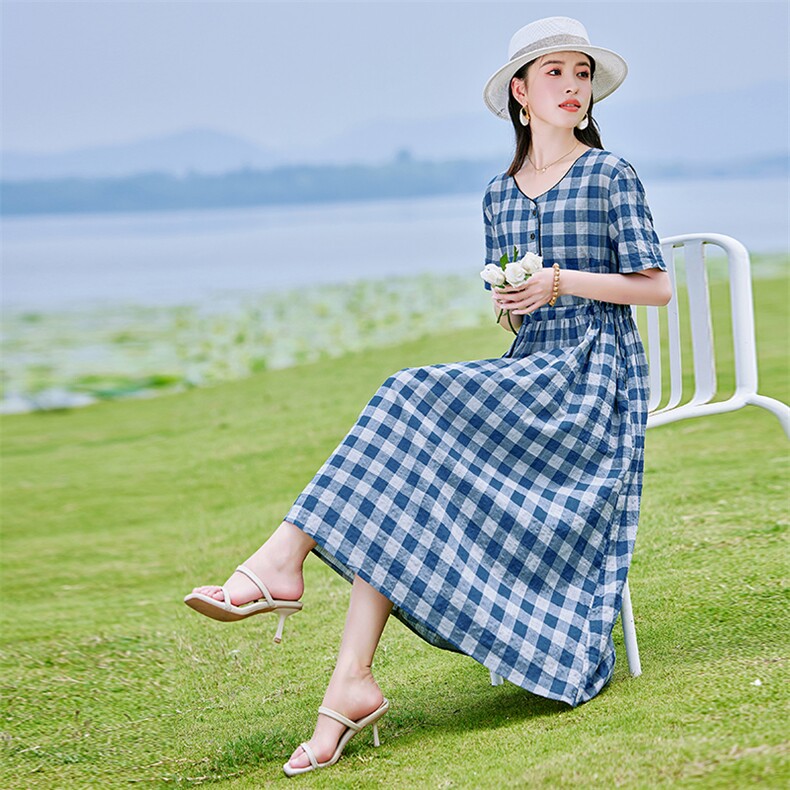 棉麻连衣裙夏季2025新款衣服大码女装高端精致气质宽松格子长裙子,女装连衣裙,铭街依杨